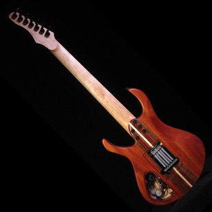 Christopher Woods Guitar-bvd-G 435.jpg